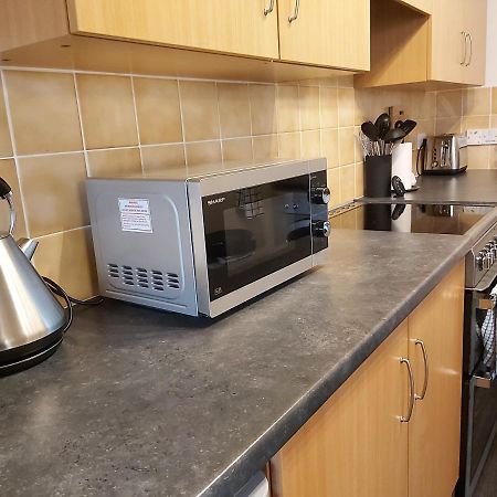 Inverness City Centre Apartment With Elevator And Google Chromecast Екстер'єр фото