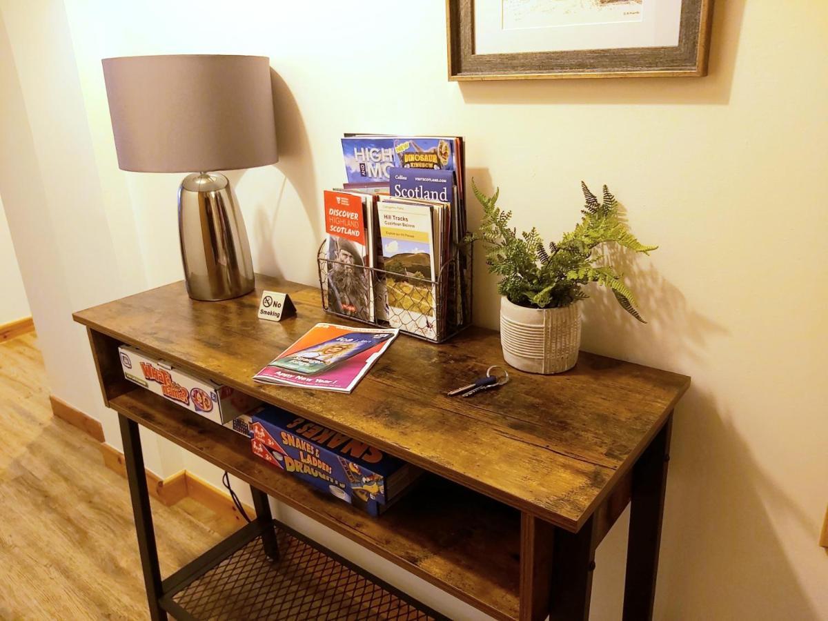 Inverness City Centre Apartment With Elevator And Google Chromecast Екстер'єр фото