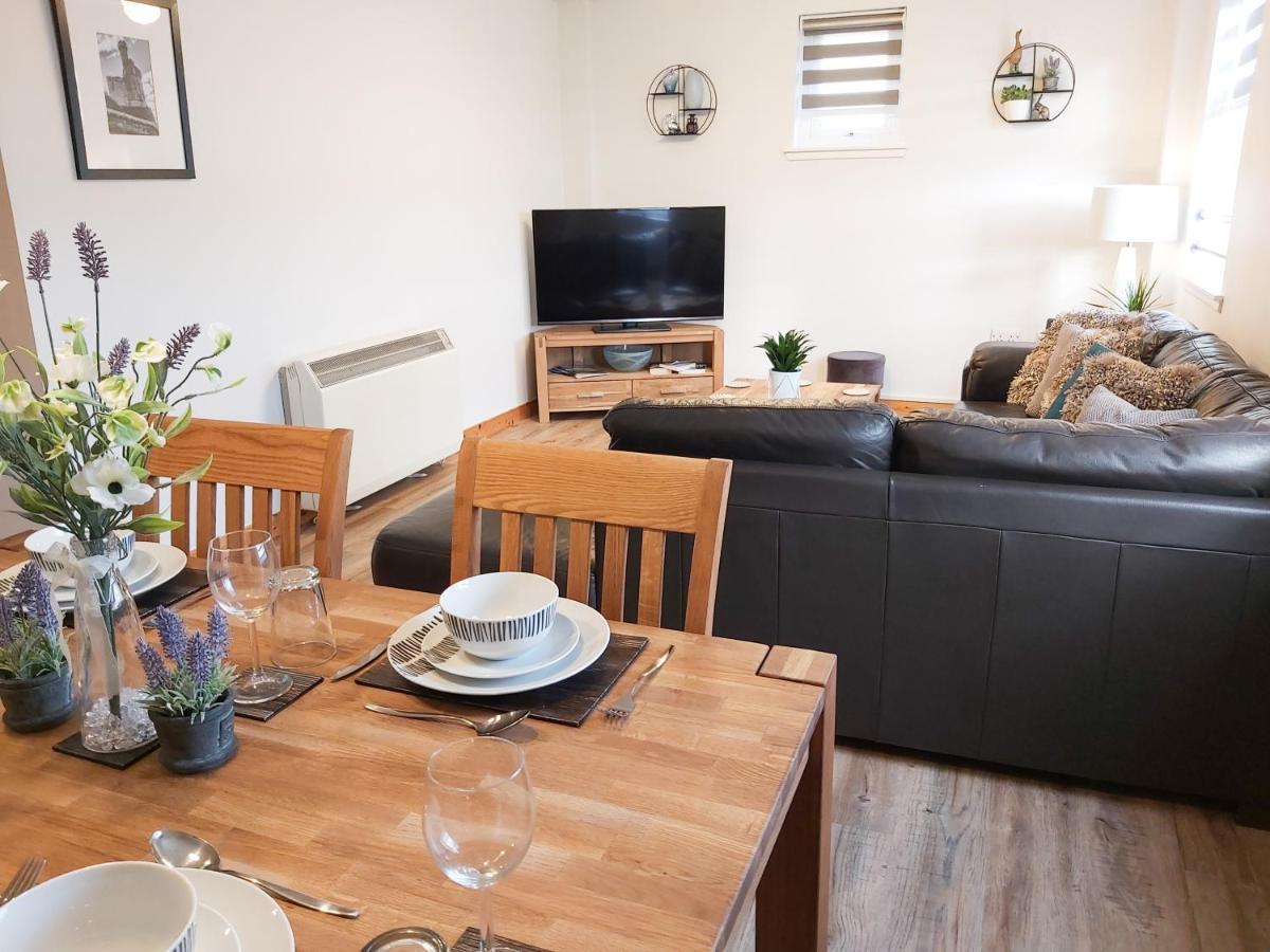 Inverness City Centre Apartment With Elevator And Google Chromecast Екстер'єр фото