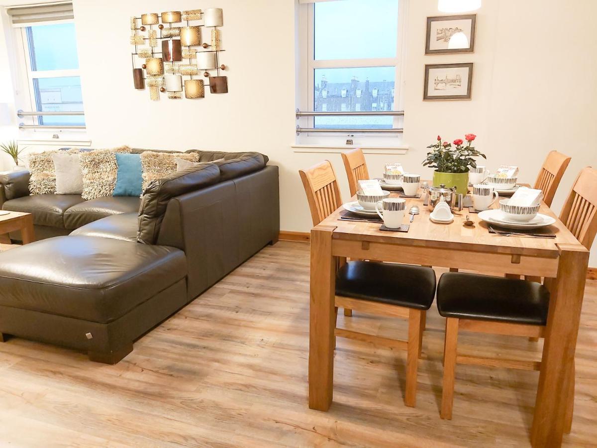 Inverness City Centre Apartment With Elevator And Google Chromecast Екстер'єр фото