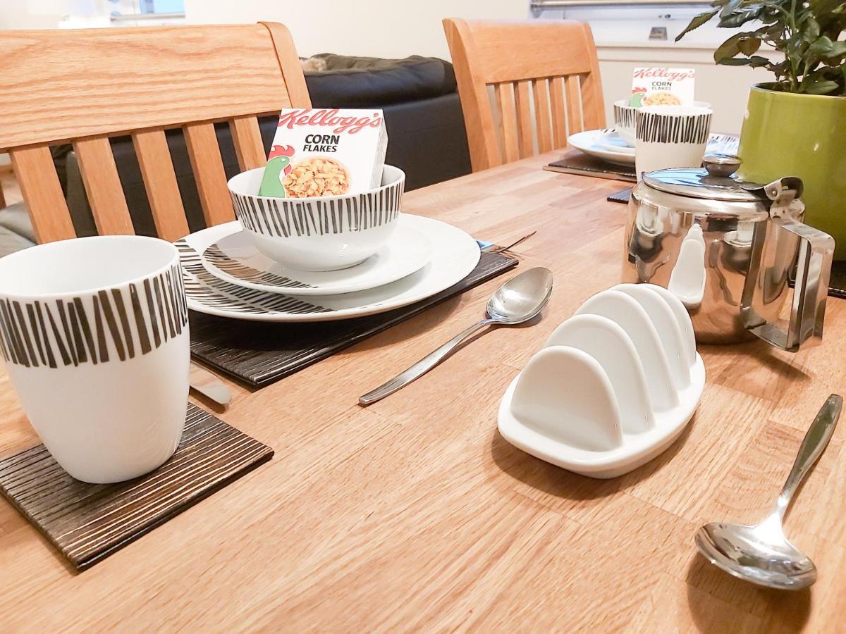 Inverness City Centre Apartment With Elevator And Google Chromecast Екстер'єр фото