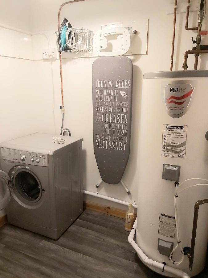 Inverness City Centre Apartment With Elevator And Google Chromecast Екстер'єр фото